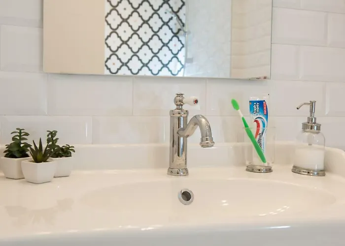 Modern Near Apartman